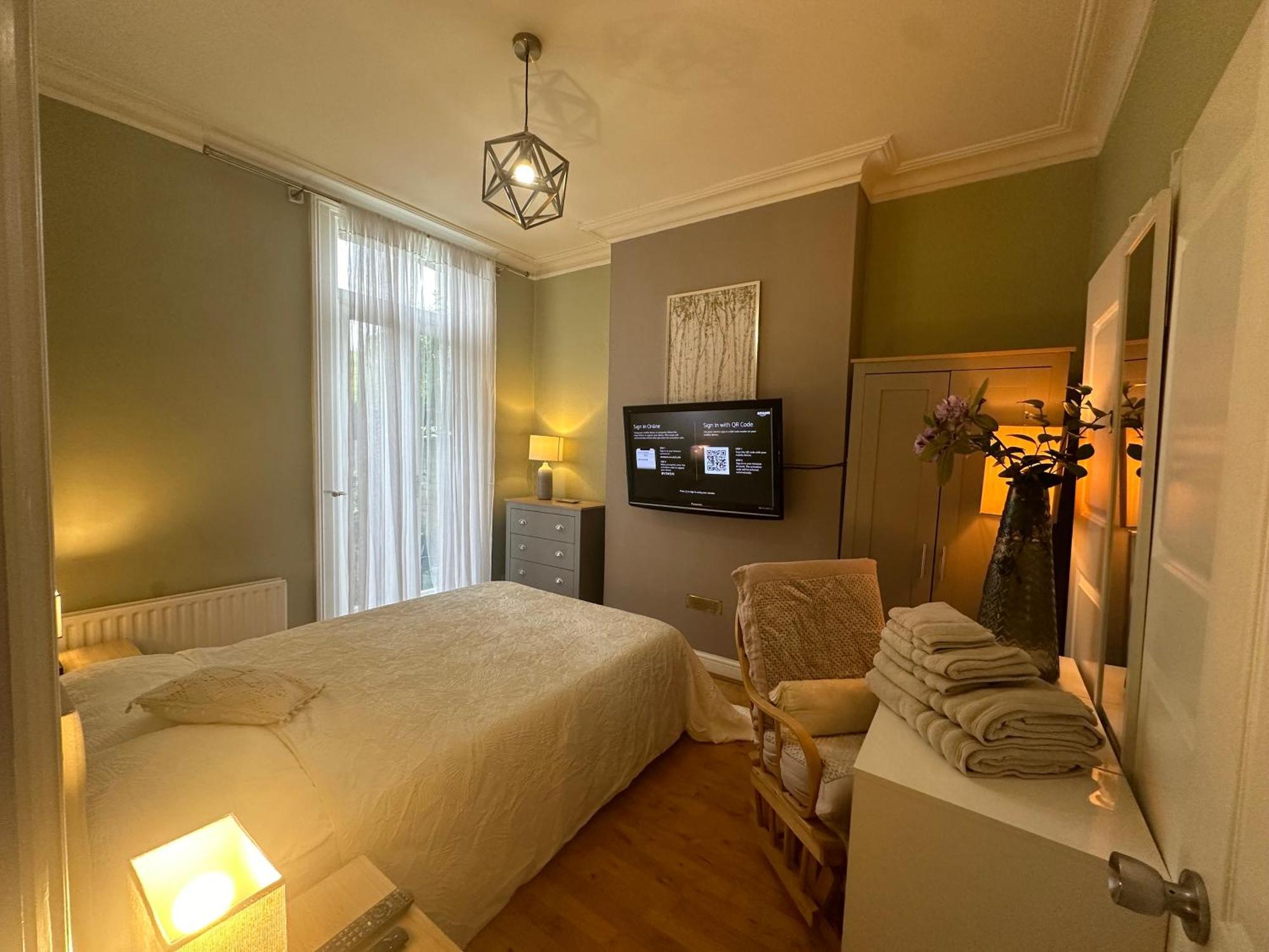 My Sky Secret Garden 1 Bedroom London Exterior photo